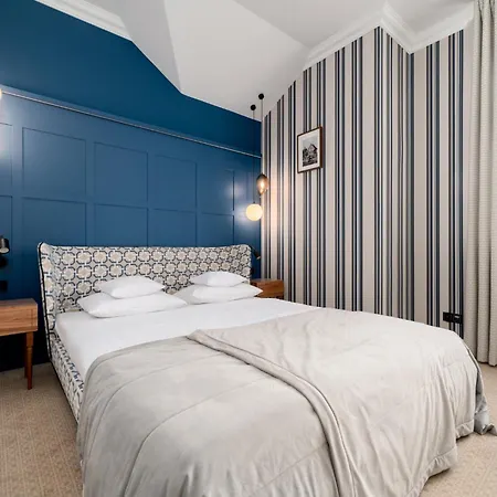 Platinum Adults Apartament *